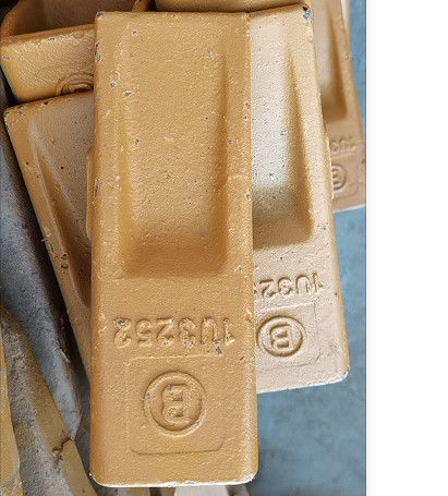 IU3252 Denti di secchio per escavatori rigidi Vibro per trivellazione Denti di secchio per CAT 312