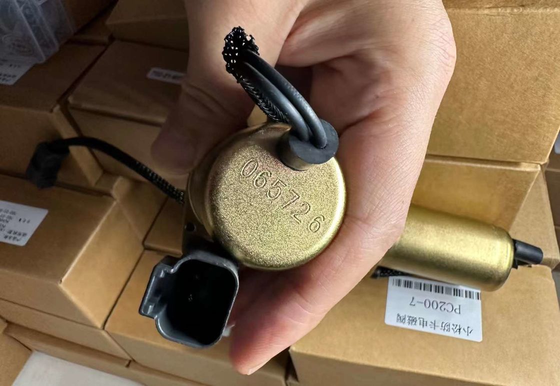 065726 Parti idrauliche per escavatori Valvola pilota Pompa idraulica Valvola solenoide Per PC200-7