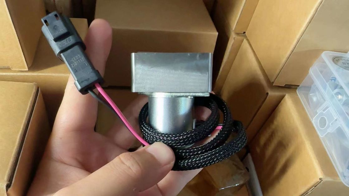 065726 Parti idrauliche per escavatori Valvola pilota Pompa idraulica Valvola solenoide Per PC200-7