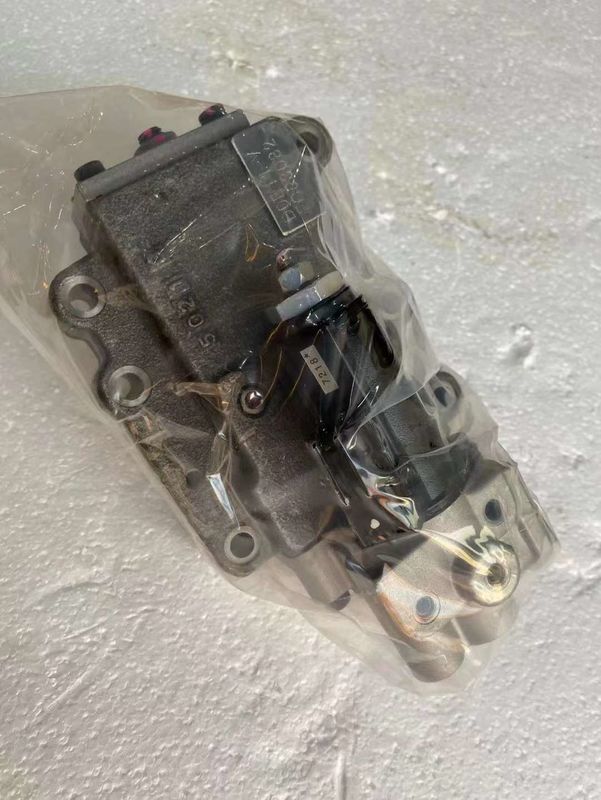 2058 K9T06-V Parti idrauliche di escavatori D4 06228 Attuatore di controllo Regulatore di pompe