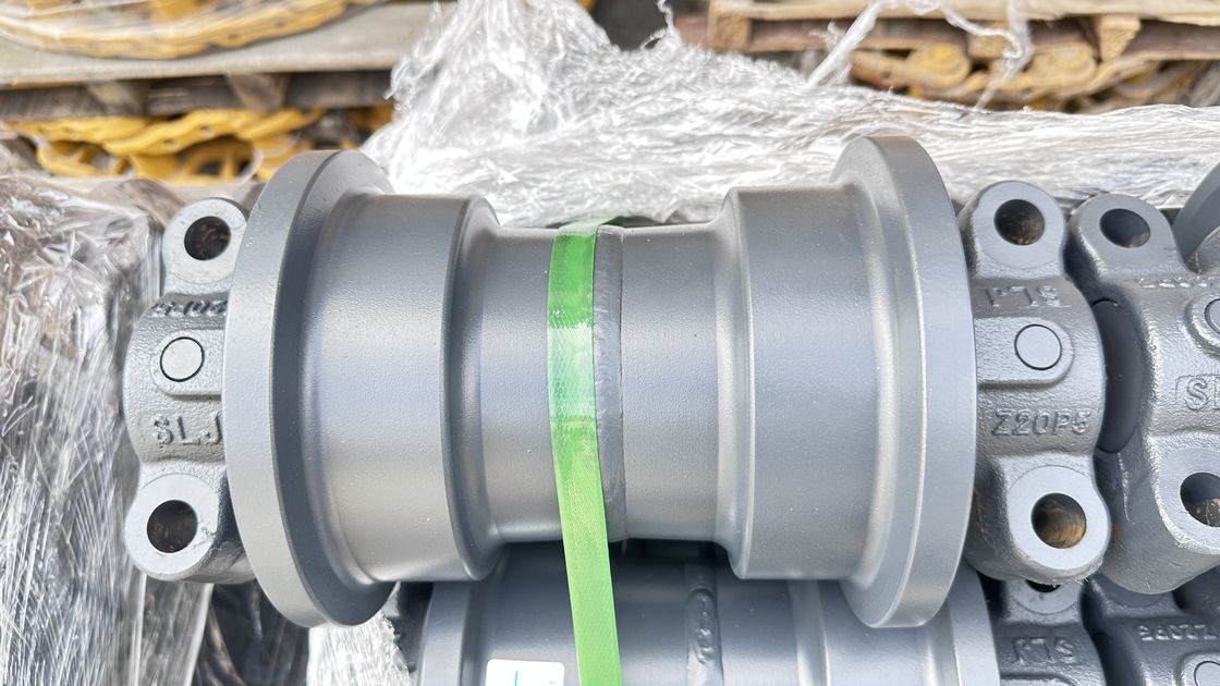 Sk200 Parti di escavatore sotto telaio Parti di pista di collegamento di pista di scarpe di pista di rullo Top Bottom Roller Sprokcet Idler