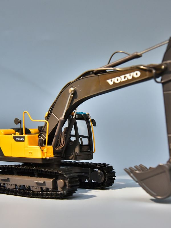 VOLVO Volvo EC220DL modello di escavatore in lega originale simulazione di veicoli di ingegneria ornamenti escavatore