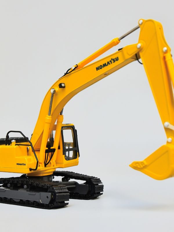 Komatsu PC200 Escavatore 1/43 Modello di metallo a scala Diecast Porte da collezione