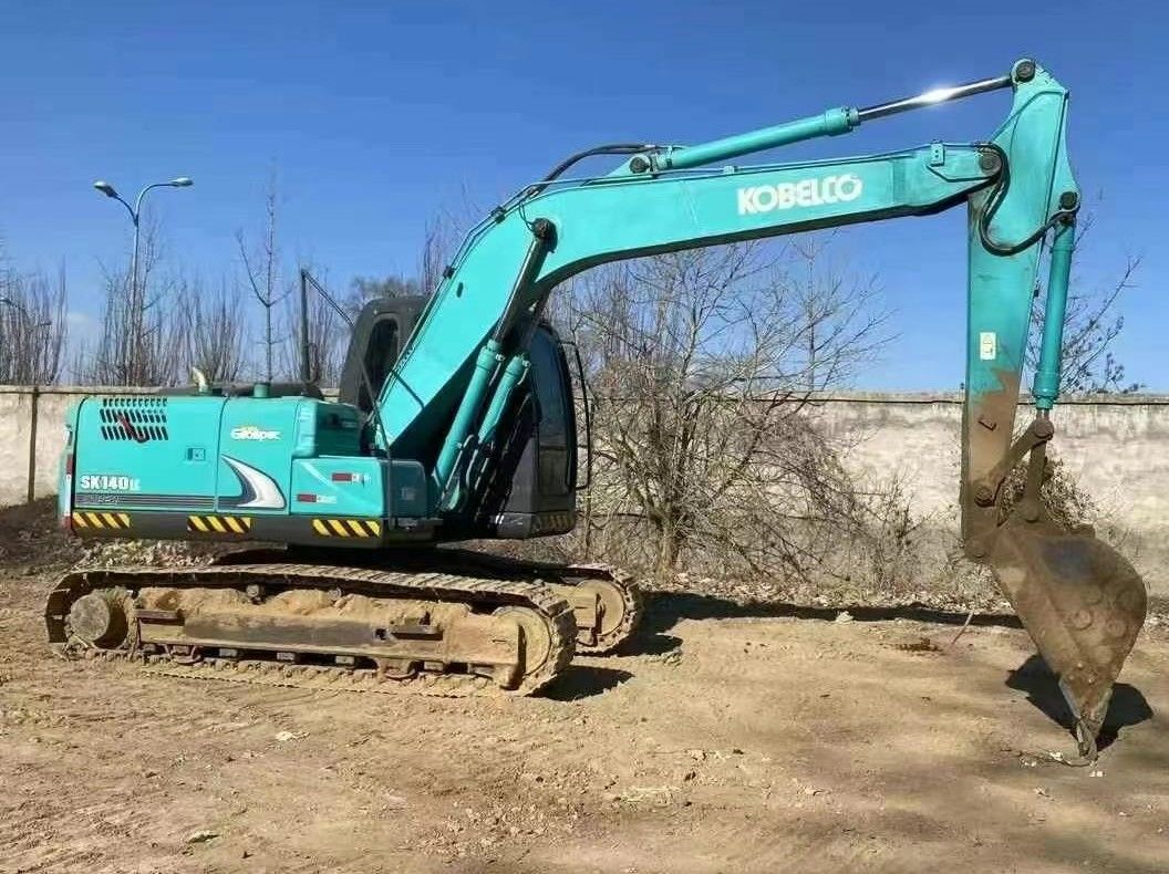 Escavatore idraulico 2018 Kobelco SK140-8 con 5000 ore di funzionamento pronto a funzionare