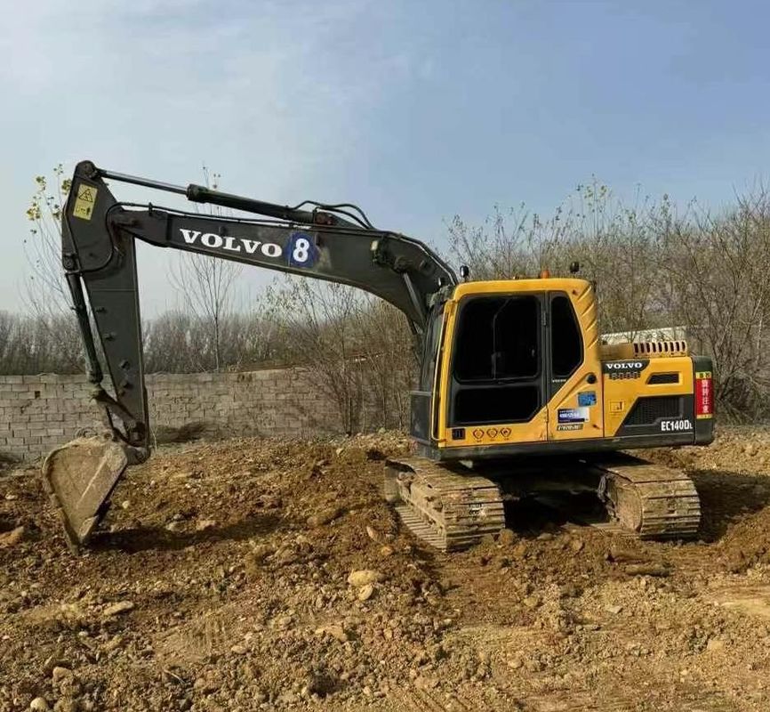 Escavatore Volvo EC140 usato in ottime condizioni pronto per una rapida spedizione in tutto il mondo