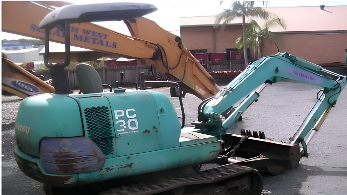 Miniescavatore Komatsu PC30-7 ben mantenuto e usato certificato ISO per la costruzione e l'ammodernamento paesaggistico