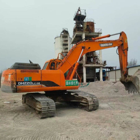 Qualità utilizzata Doosan DH220-9E Escavatore da 22 tonnellate Servizio completo Storia Miniera Costruzione Traslochi terra
