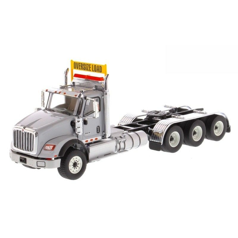 DM International HX620 Modello di Autocarro Pianale Americano Tri-Assale in Scala 1/50, Modello pressofuso da collezione 71011