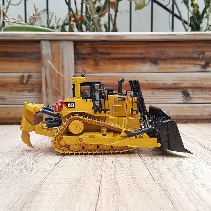 DM 1/50 D10T2 Bulldozer a rotaia Modello stampato Veicolo da costruzione 85532C Da collezione