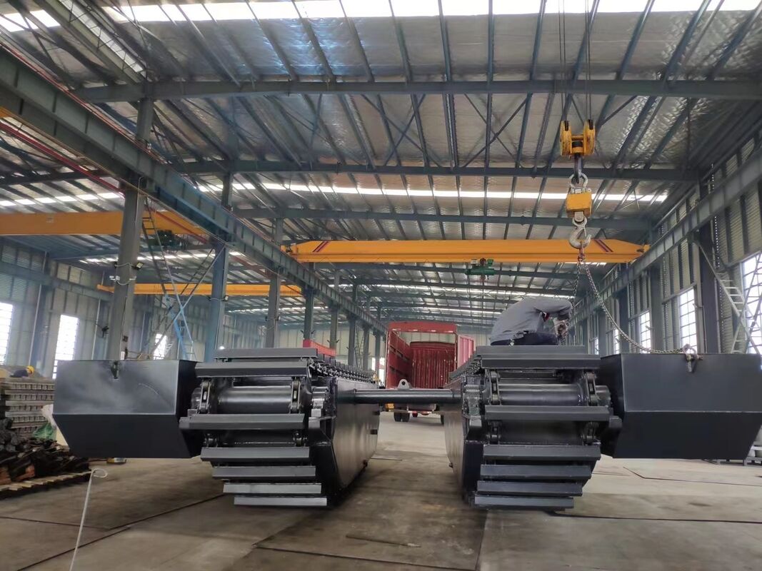 Scavatore anfibio su misura da 40 tonnellate Scavatore paludoso a carrello di mare Scavatore di zone umide con pontoon galleggiante Fornitore di carrozzeria