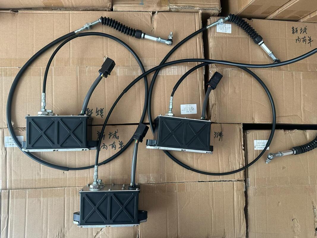 Parti di motori di escavatori Parti di motori di accelerazione Controller motori leve Parti di macchine da costruzione
